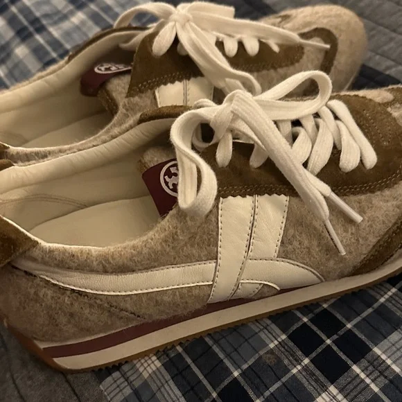 Tory Burch Tan and Cream Textured Sneakers